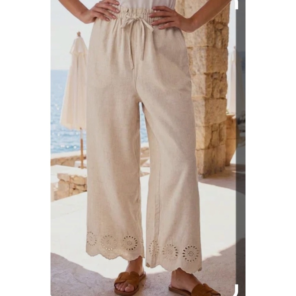 Meg & Margot Linen Blend Eyelet Hem Wide Leg Capri Pants Beige NWT Size M